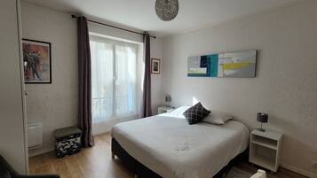 1 bedroom, desk, iron/ironing board, free WiFi