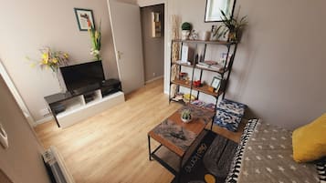 1 bedroom, desk, iron/ironing board, free WiFi