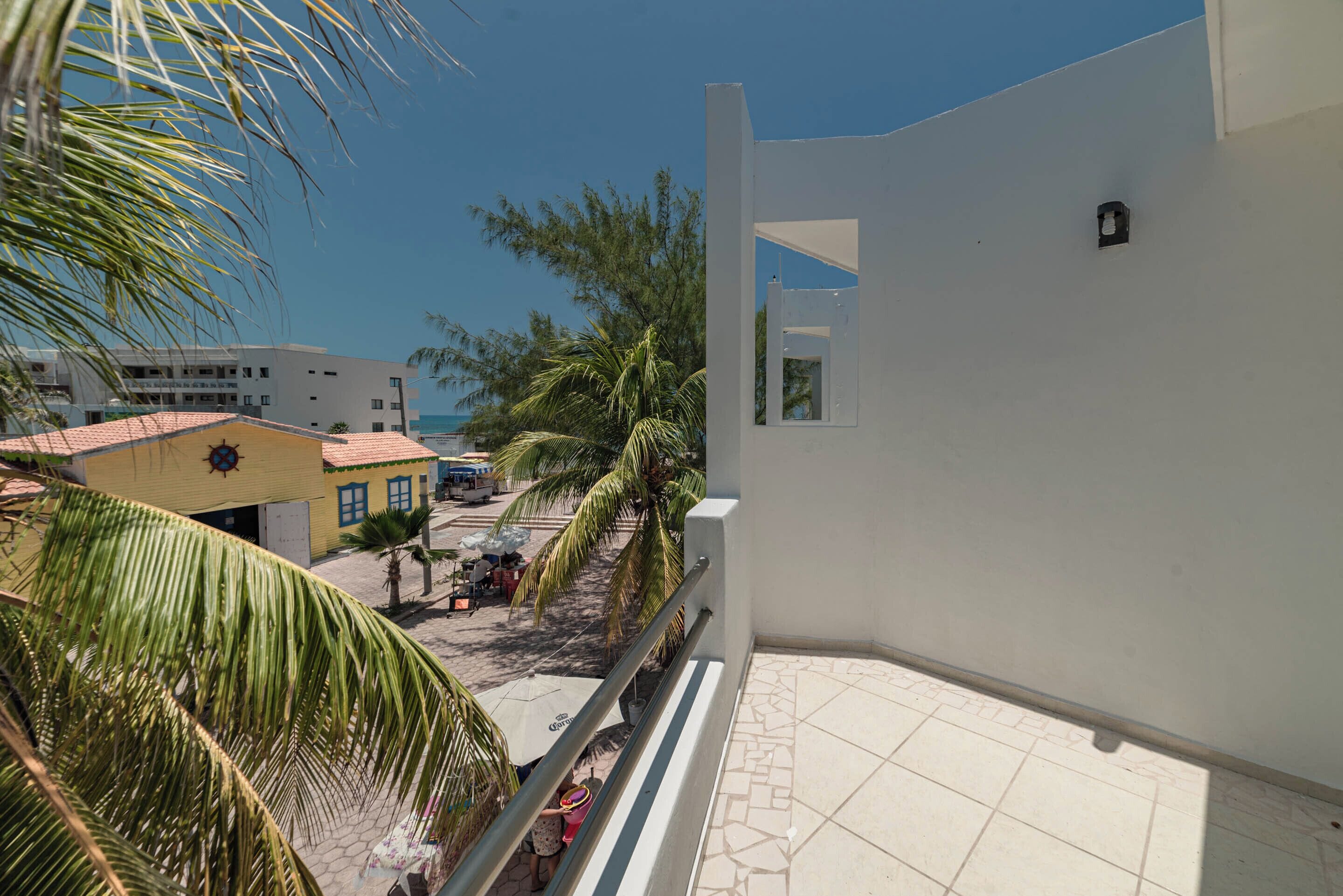 客房内保险箱、免费 WiFi、床单