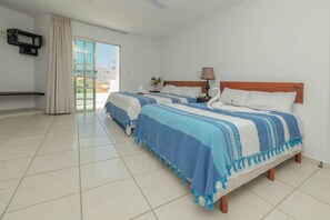 Superior Room | Street view - Hotel La Trigueña (Isla Mujeres)