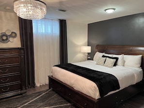 1 dormitorio, tabla de planchar con plancha, cuna de viaje y wifi gratis