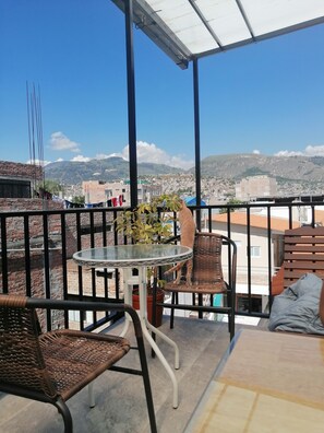 Terrace/patio - Casa Samaykuy (Andrés Avelino Cáceres Dorregaray)