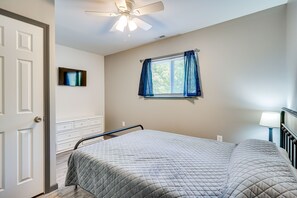 3 chambres, accès à Internet, literie fournie