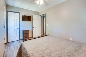 3 chambres, accès à Internet, literie fournie