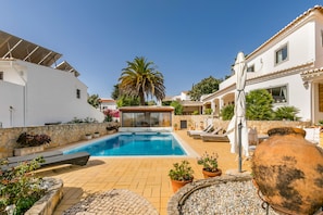 Pool - Casa das Flores-Private Villa w/ Pool & BBQ (Lagos)