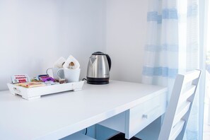 In-room dining - La Vigna Rooms (Ischia)