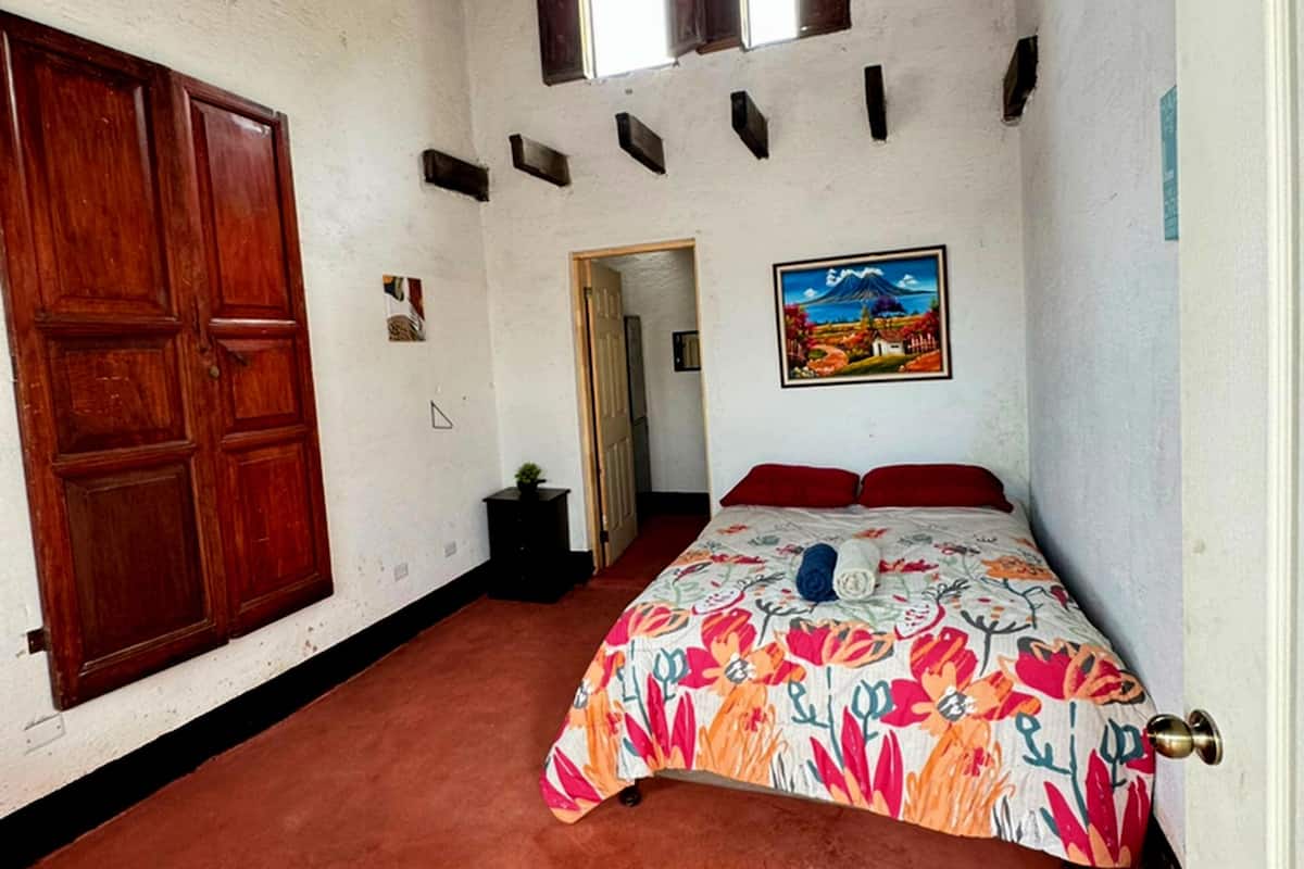 Habitación Confort con 1 cama matrimonial o 2 individuales, vista a la montaña | Wifi gratis