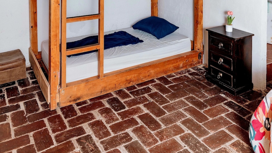 Amura Hostel