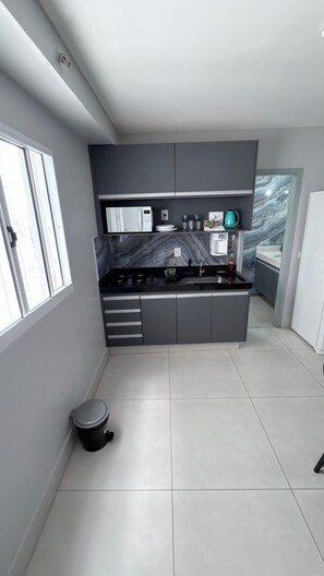 Private kitchen - Apartamento aconchegante 1711 (Setor Central Goiânia)