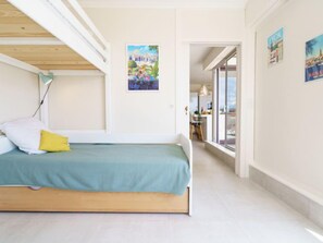 2 dormitorios, tabla de planchar con plancha, wifi