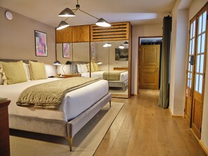 Luxury Studio Suite | Premium bedding, in-room safe, free WiFi, bed sheets - Casa Seis Siete (Mexico City)