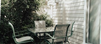 Luxury Midtown Family Condo 