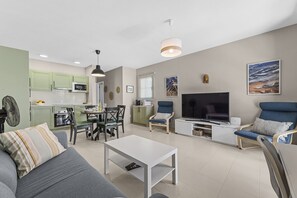 TV - Casa Sansofé – Holiday Home in Lanzarote – Gescav (Playa Blanca)