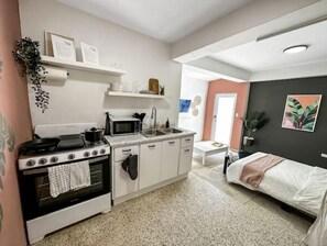 1 bedroom, iron/ironing board, free WiFi, bed sheets