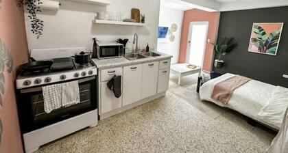 Cozy Studio Perfect for Couples & Solo Adventurers