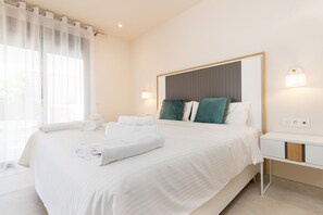 2 slaapkamers, een strijkplank/strijkijzer, gratis wifi, beddengoed