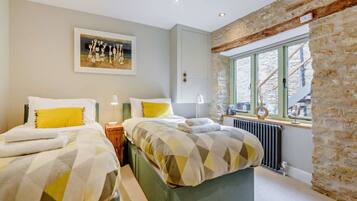 2 chambres, fer et planche Ă repasser, lit parapluie, Wi-Fi