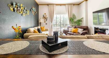 Deluxe Disney Area 3BD 2BA at Bahama Bay Resort and Spa