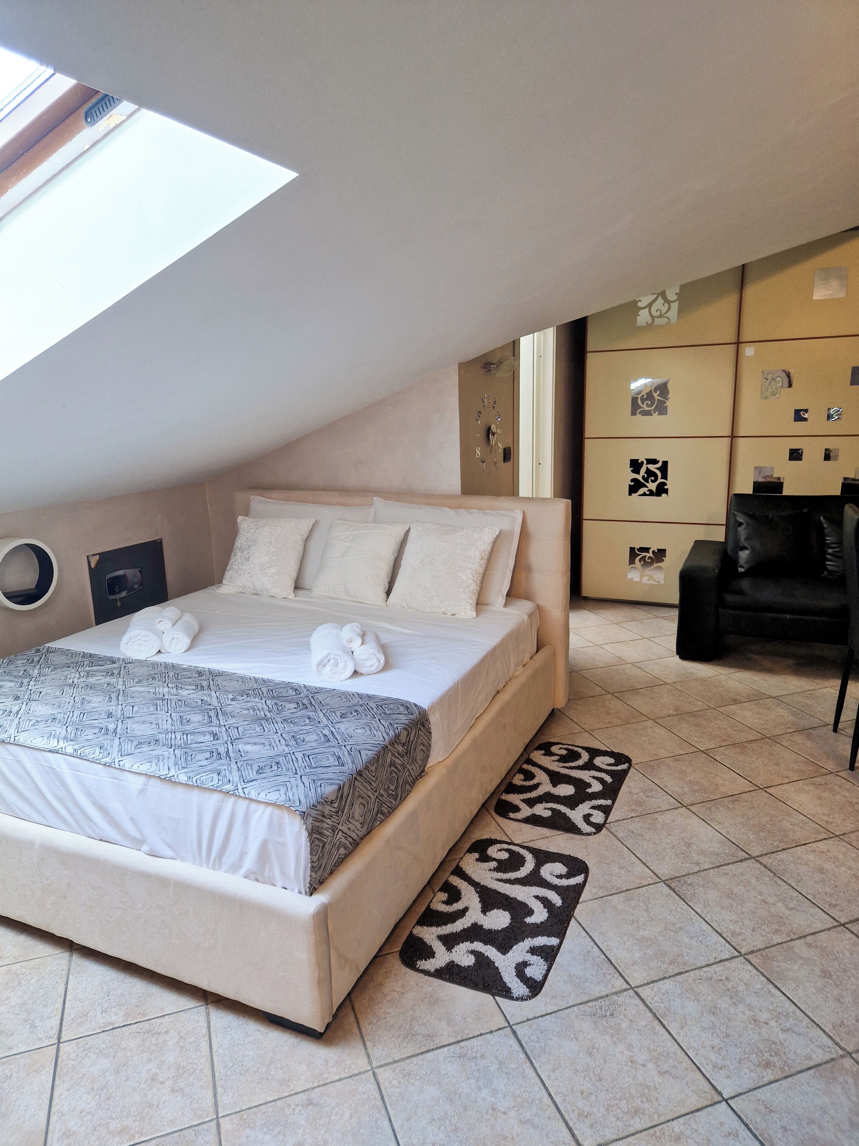 1 makuuhuone, työpöytä, ilmainen Wi-Fi, vuodevaatteet