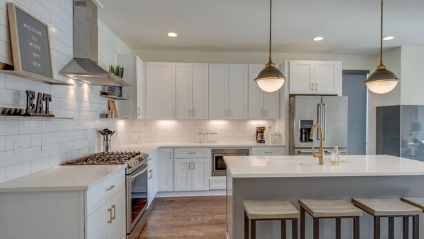 Private kitchen - One Mile to Broadway/2 Rooftop Decks/9 Beds (Nashville)