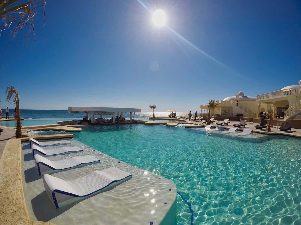 Piscine extérieure, piscine chauffée