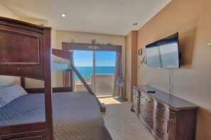 2 bedrooms, free WiFi, bed sheets, wheelchair access