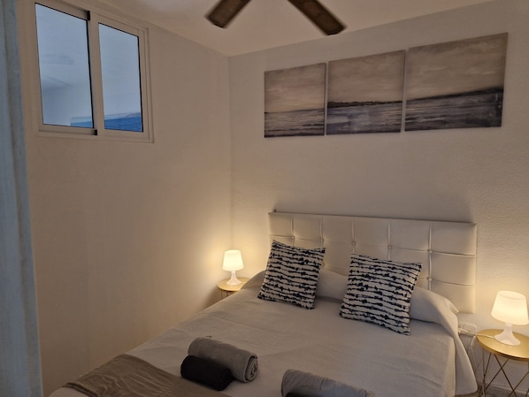 1 bedroom, iron/ironing board, WiFi, bed sheets - Apolo Terrace and Mountain View (Torremolinos)