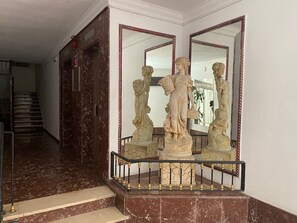 Interior - Apolo Terrace and Mountain View (Torremolinos)