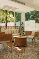 热石按摩、深层组织按摩、瑞典式按摩、产前按摩、运动按摩