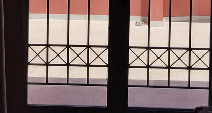 Villa Style Andalou. A 5 mn de L'aéroport Marrakech