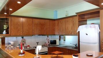 Apartment, Accessible | 2 bedrooms, desk