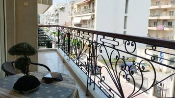 Apartment, Accessible | 2 bedrooms, desk