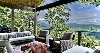 5 Star Luxury, Lake Access, Spectacular Views!