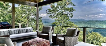 5 Star Luxury, Lake Access, Spectacular Views!
