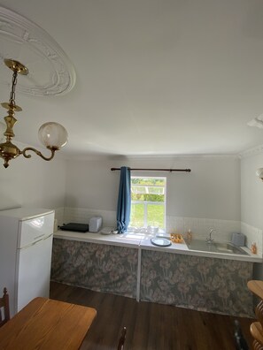 Apartment, Berbilang Katil | Dapur peribadi | Peti sejuk, dapur, cerek elektrik 