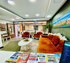 Sala de estar en el lobby