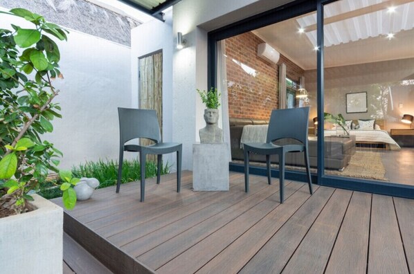 Terrace/patio - Queensrest 6
(Pretoria)