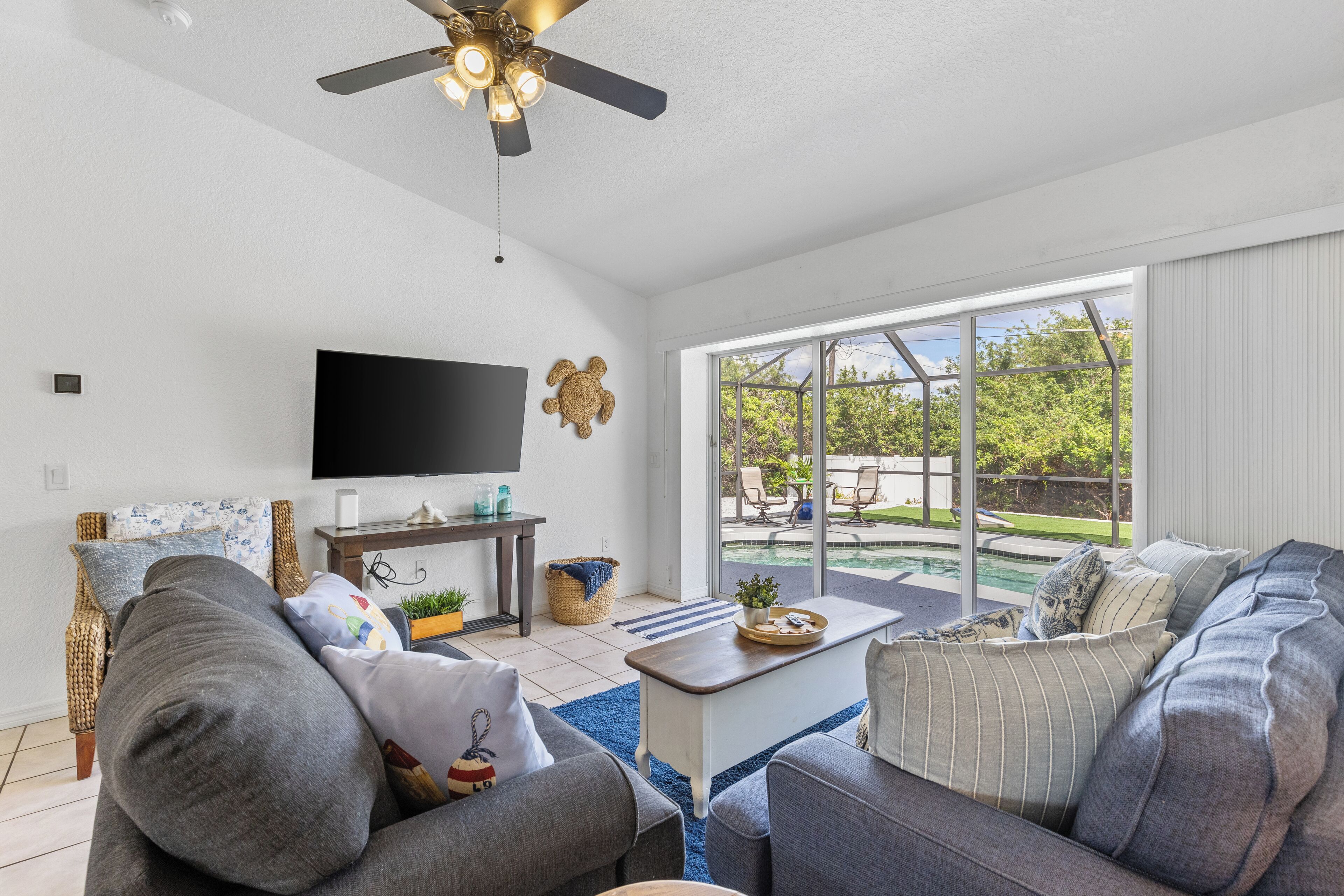 Smart TV, table football