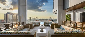 1Bed/1Bath New Resort in Downtown Atlanta Near Centennial Olympic Park!