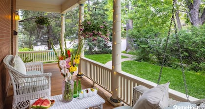 Pet-Friendly! Stunning Home — Steps to Downtown, CU & Hiking Trails.