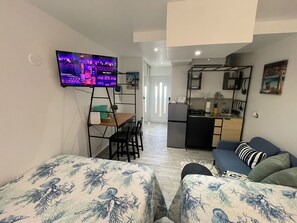 1 chambre, fer et planche à repasser, Wi-Fi, draps fournis