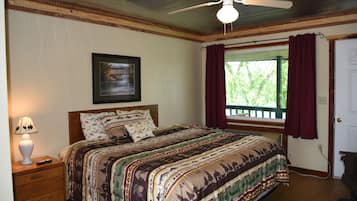 Standard Room | Free WiFi, bed sheets