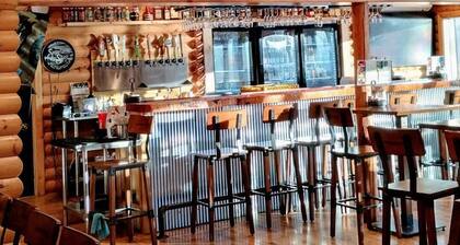 Anglers Riverfront Motel