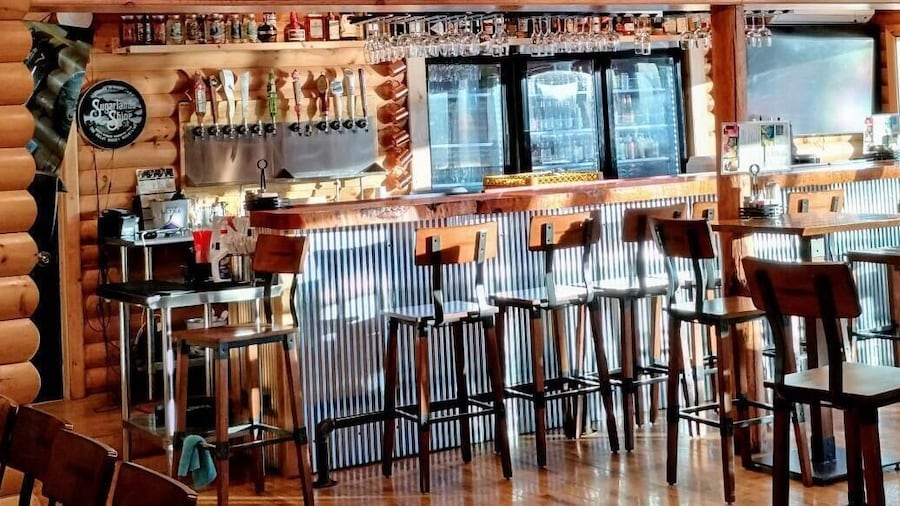 Anglers Riverfront Motel