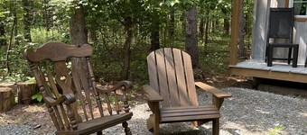 BLUE MOON - ROMANTIC - OFF GRID - WINE TRAIL CABIN - Pet Friendly! 4 Seasons