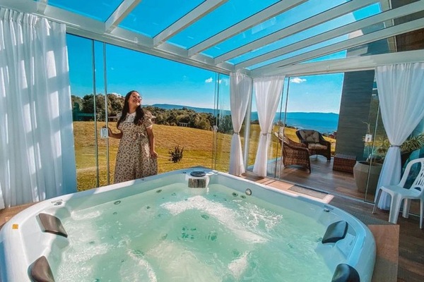 Honeymoon House, Jetted Tub, Mountainside | Interior