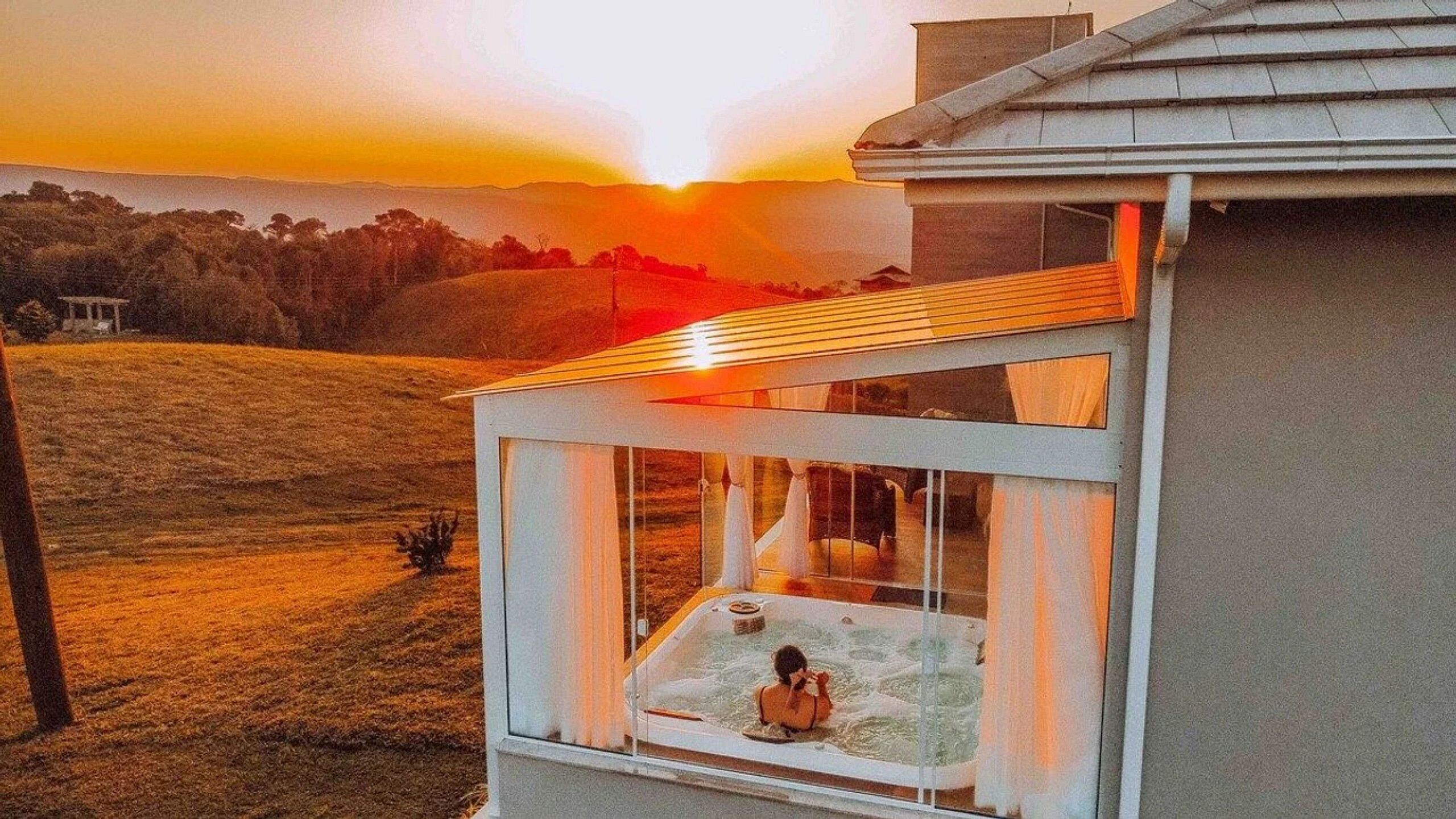 Casa lua de mel, banheira de hidromassagem, ao lado da montanha | Hidromassagem externa