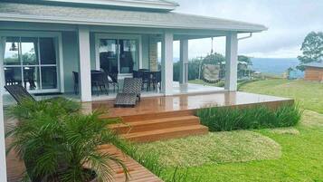 Honeymoon House, Jetted Tub, Mountainside | Terrace/patio