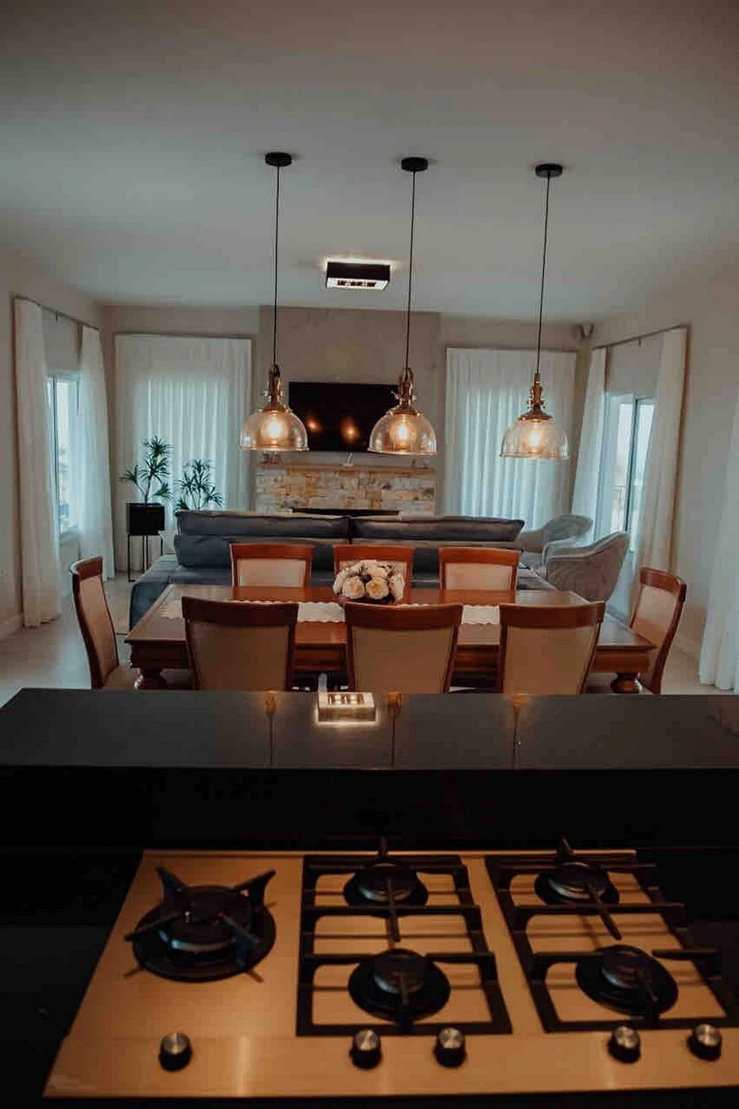 Maison pour lune de miel, baignoire à jets, côté montagne | Intérieur