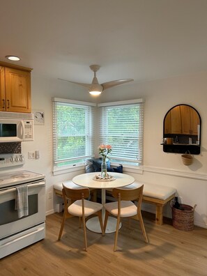 Banquette